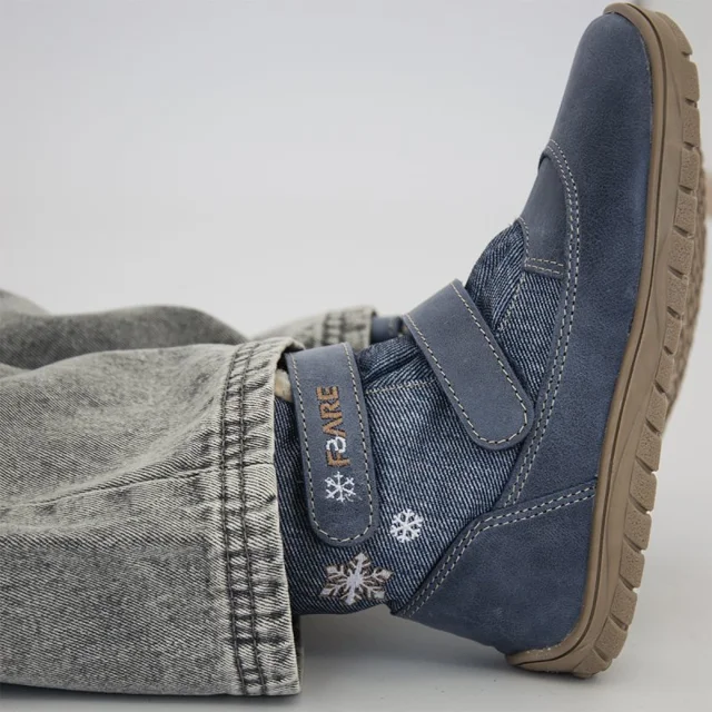 Detail of a FARE BARE FINKY winter shoe